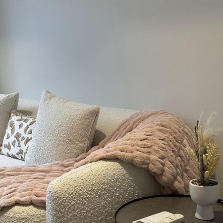 Apartamento Black-Luxe Living In The Heart Of City Christchurch Exterior foto