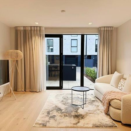 Apartamento Black-Luxe Living In The Heart Of City Christchurch Exterior foto