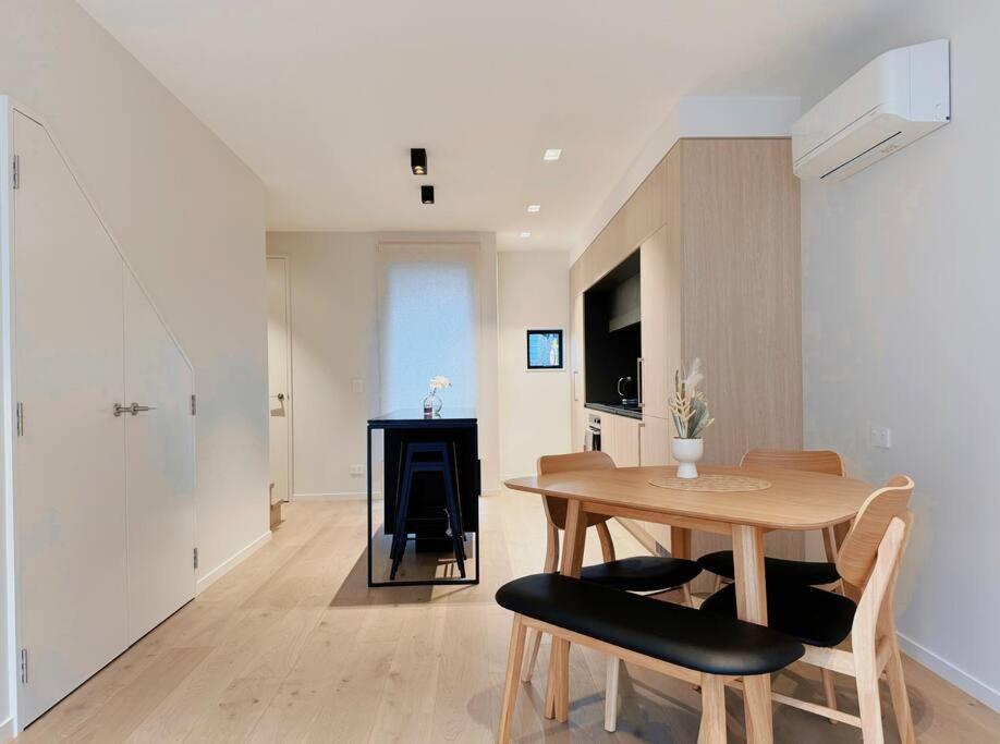 Apartamento Black-Luxe Living In The Heart Of City Christchurch Exterior foto